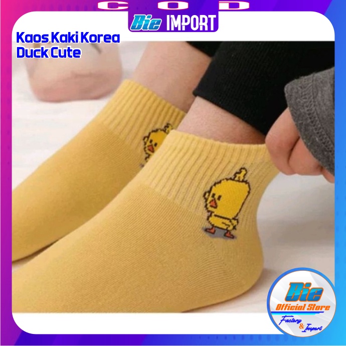 Kaos Kaki Korea Wanita Motif Duck Cute Impor Best Seller