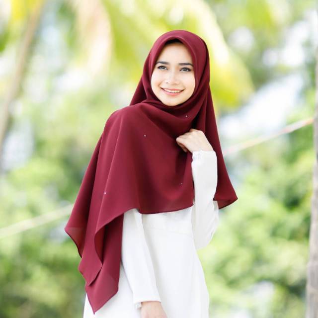 Zaenab Khimar
