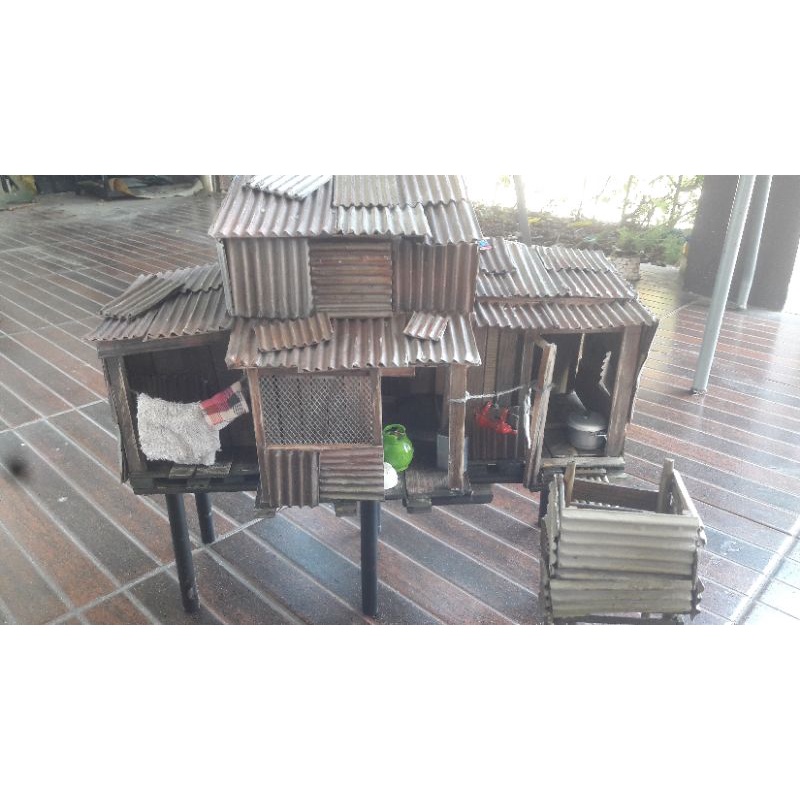 Diorama Miniatur Rumah jamban pinggir kali shallow tank aquarium aquascape