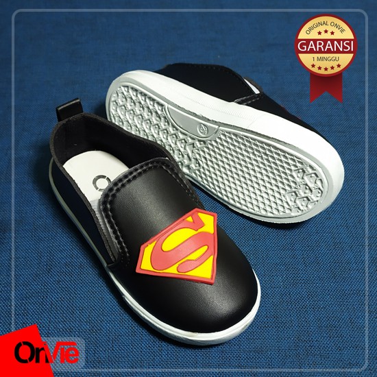 Sepatu Slip On Anak Laki-Laki Hitam Putih Motif Super Hero Karet 3D | Sepatu Sekolah Anak Casual Onvie