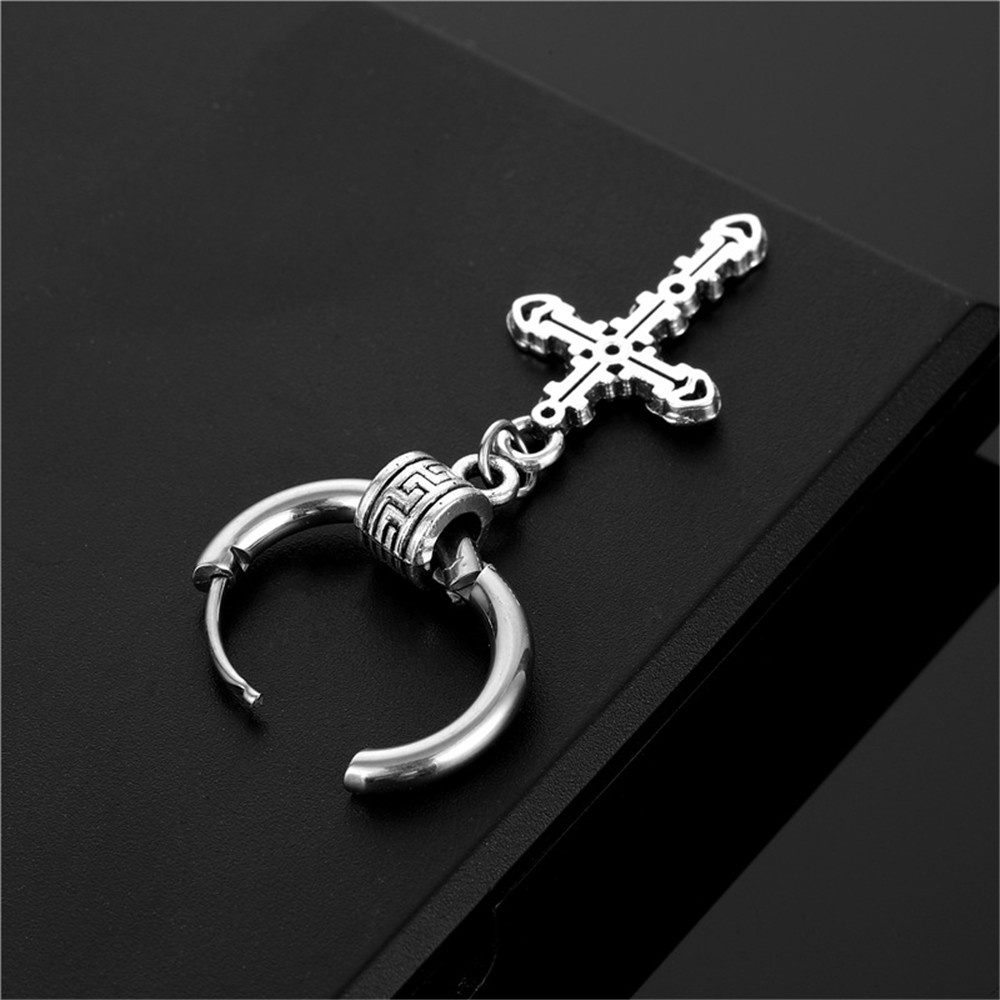 1pc Anting Liontin Salib Bahan Titanium Warna Hitam Silver Gaya Retro Untuk Pria Dan Wanita