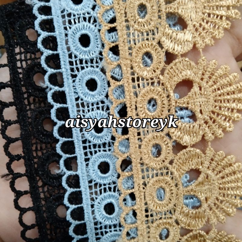 Renda Gyper Besar Per Meter