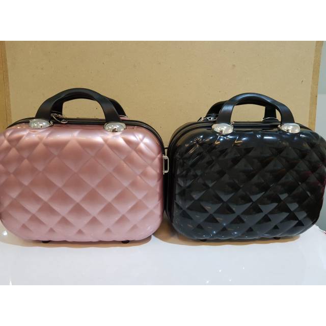 Armando caruso beauty case