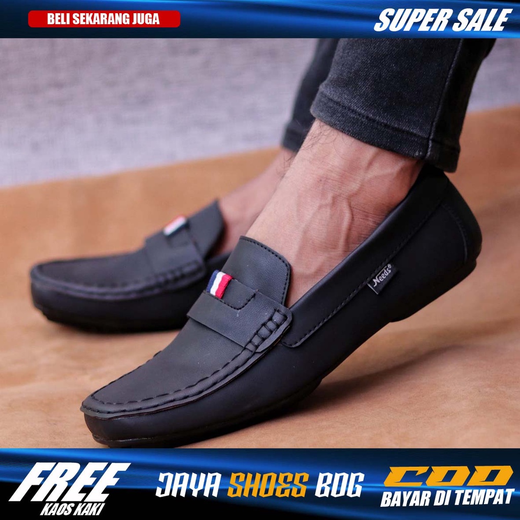 MODRIK Sepatu Kasual Slip On Pria Kulit Sintetik Sepatu Slop Pria Anti Slip Simple Murah