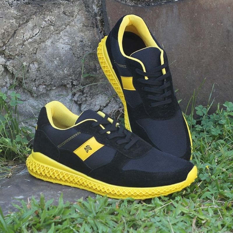 SEPATU CASUAL KUZATURA