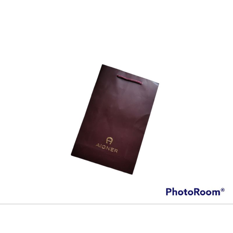 

paperbag eigner