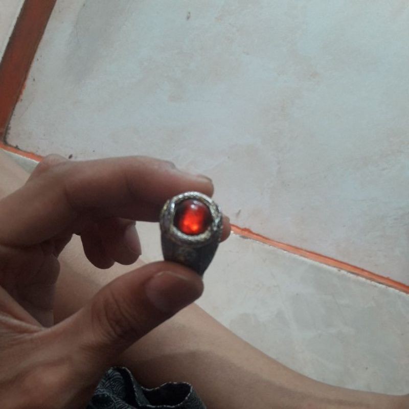 cincin mustika singa putih Bonus kuningan rajah dengan isi macan hitam kumbang