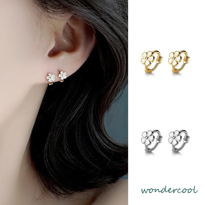 S925 Silver Retro Daisy Earrings Anting Hoop Sederhana Desain Niche Gesper Telinga-Won