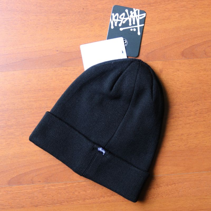 Kupluk beanie pria stussy