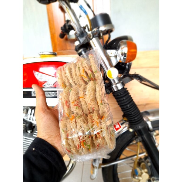 

Renggining gurih khas bandung isi 25pcs/pack