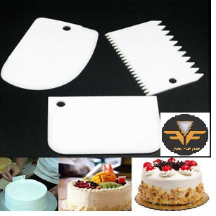 Scraper Kue Plastik 3 in 1 / Pemotong Adonan Kue / Alat Adonan Kue / Pisau Plastik Pemotong Adonan