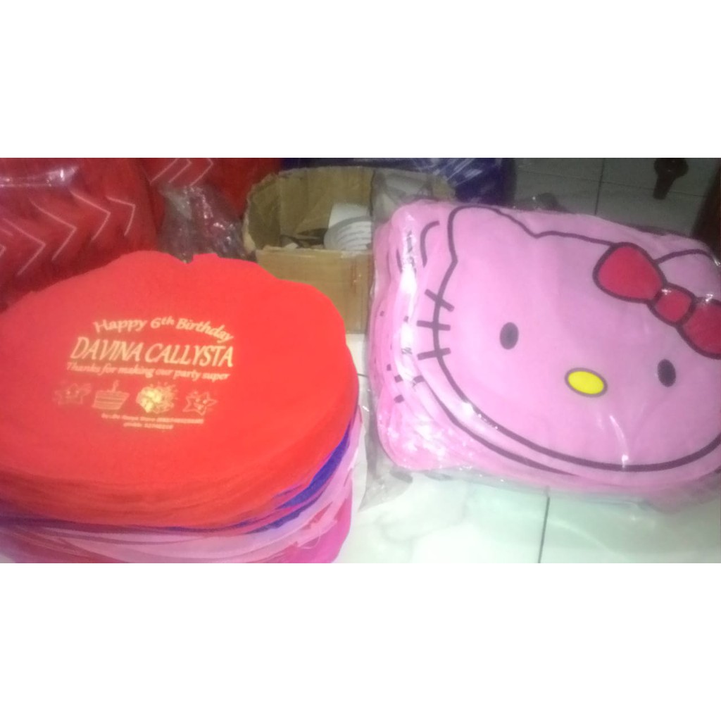 

TAS ULTAH PLUS SABLON NAMA ANAK