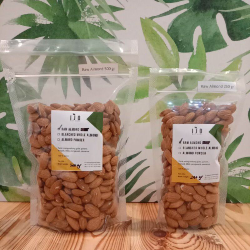 

Raw Almond/Almond Mentah 250 gr - 500 gr-Ijo Mart