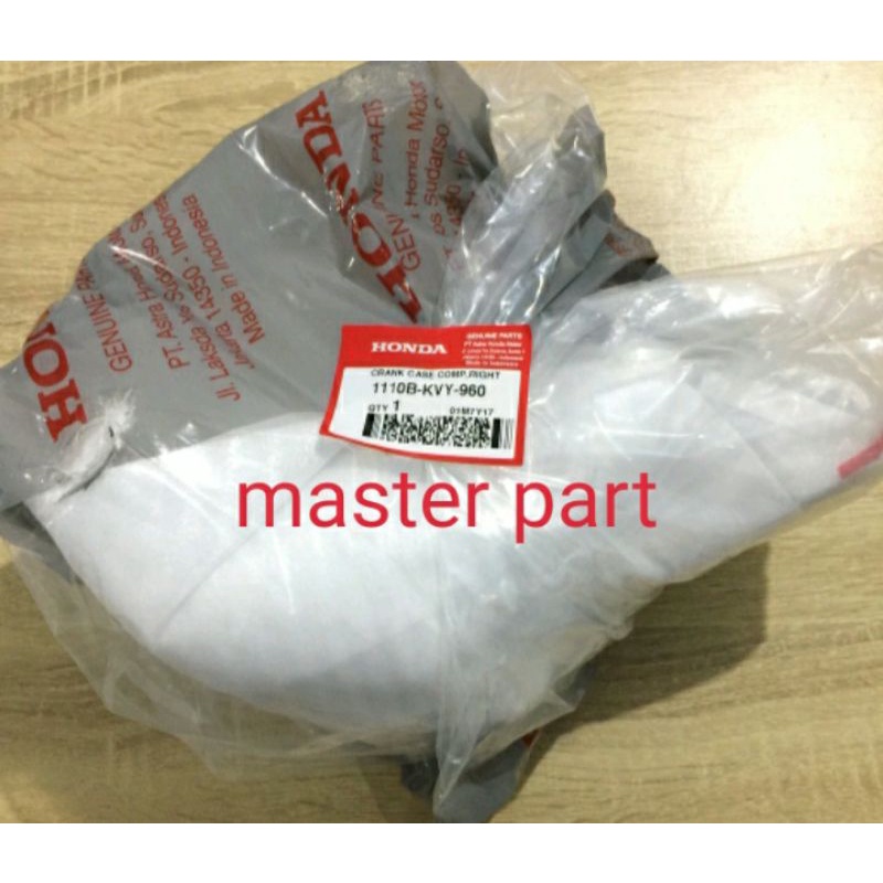 blok mesin bagian kanan/crankcase R, beat karbu,spacy karbu,scoopy karbu original