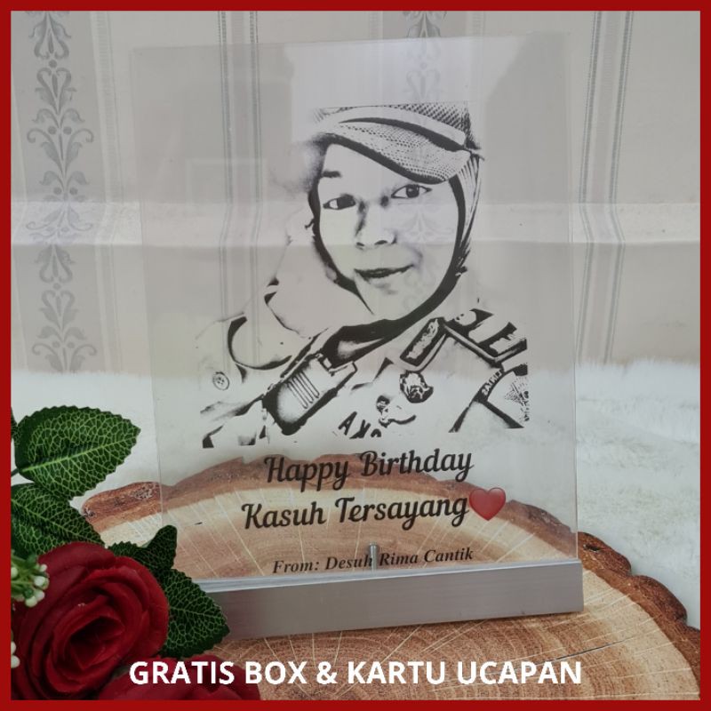 Hadiah Sertifikat / Standee Akrilik / Plaque Frame