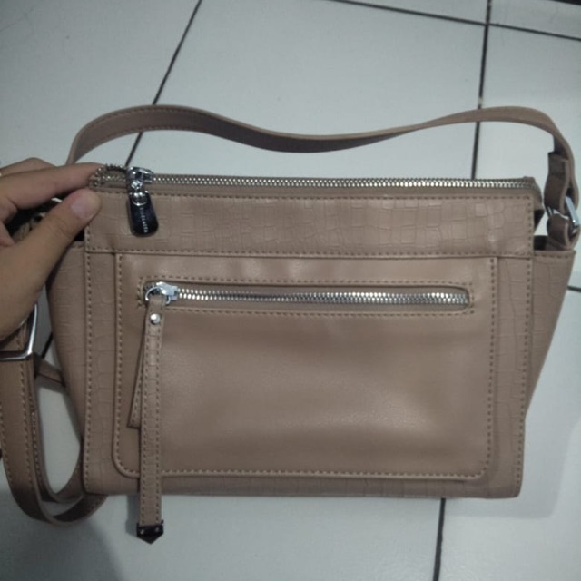 Preloved tas selempang elizabeth