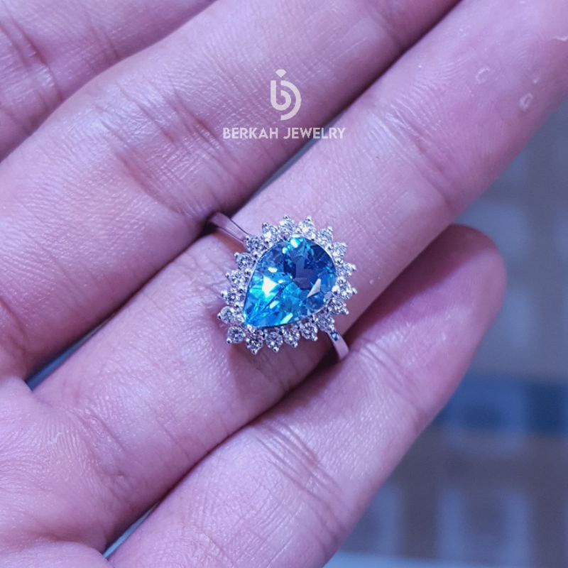 Cincin emas putih 40% berlian asli dan batu blue topaz