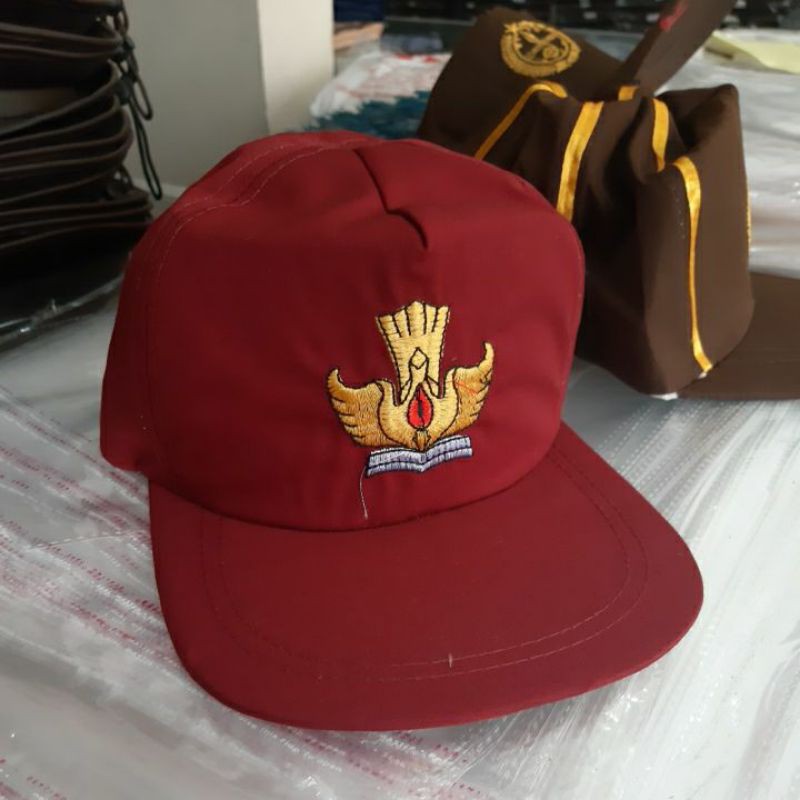 Topi SD bahan famatex kualitas premium