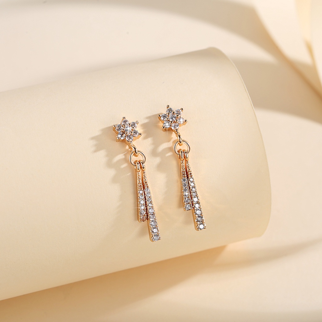 Y559【COD】Korea Fashion Berlian Jumbai Anting Giwang Kristal Rhinestone Elegan Wanita Warna Emas Anting
