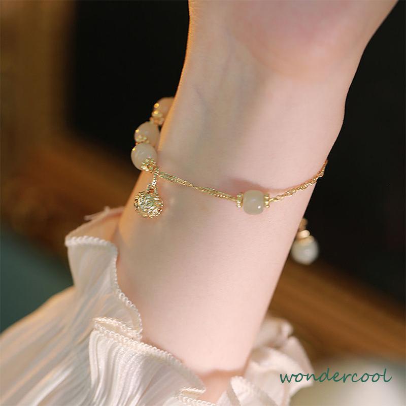 Niche desain pacar gaya country gold bell pendant gelang gelang hadiah khusus-Won