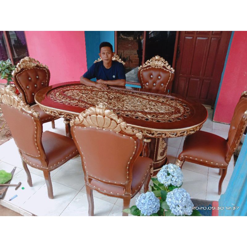 meja makan salina Ukiran plus kaca mebel Jepara/meja makan ukiran furniture Jepara plus kaca meja