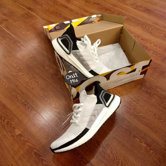 ultra boost 19 white black