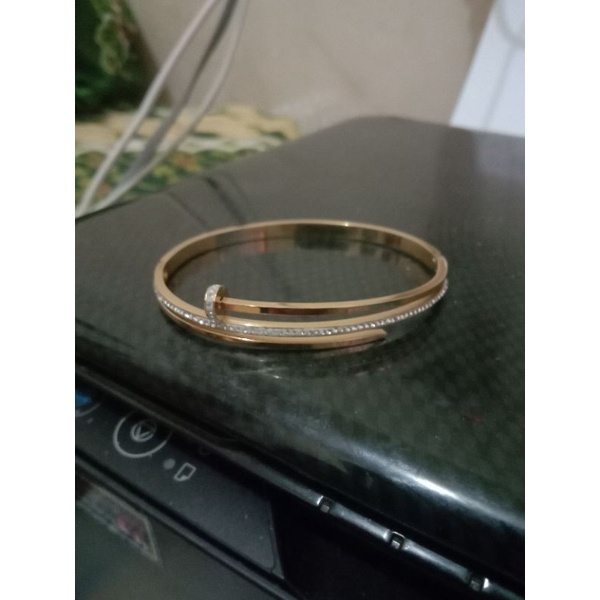 gelangtangan oval titanium terbaru, gelang tangan paku titanium anti karat antiluntur