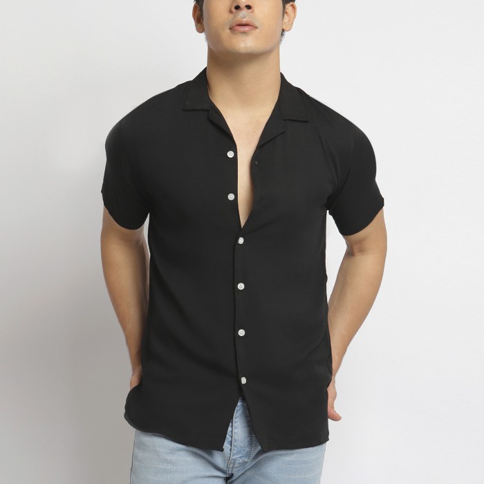 Kemeja Distro Casual Men Kemeja Cowok Atasan Pria G1U4 VENGOZ Pendek Polos Cuban Shirt Solid Black M
