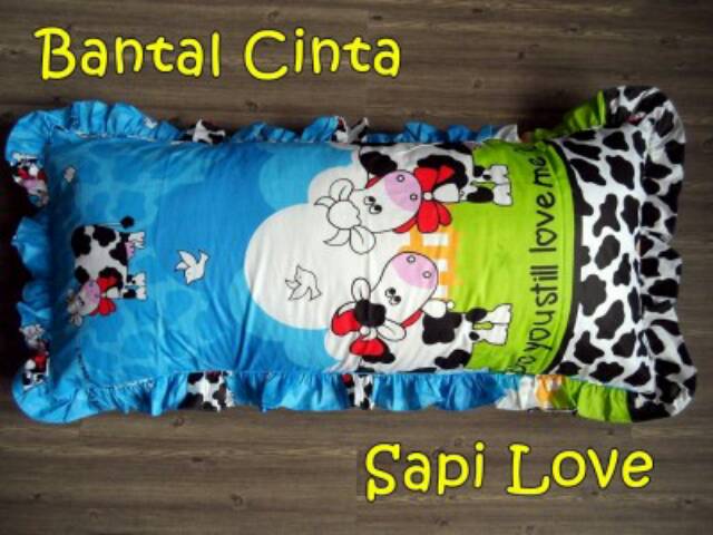 Bantal Cinta Karakter