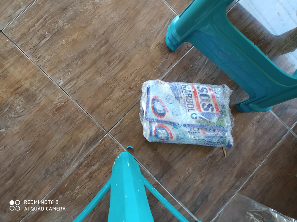 Sos Karbol Wangi Lemon Pine Dan Classic Pine<br /> 750ml