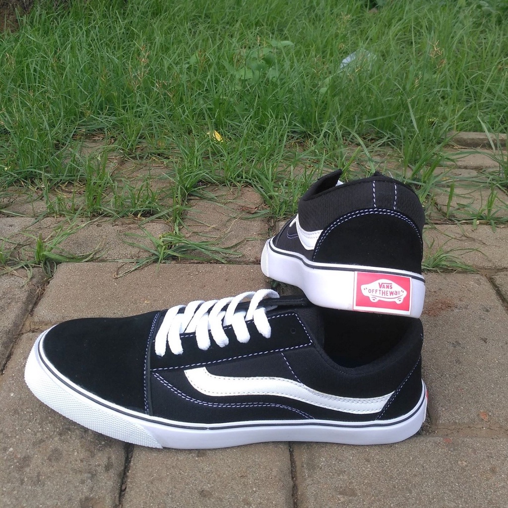 SEPATU VANS OLD SCHOOL HITAM STRIP PUTIH