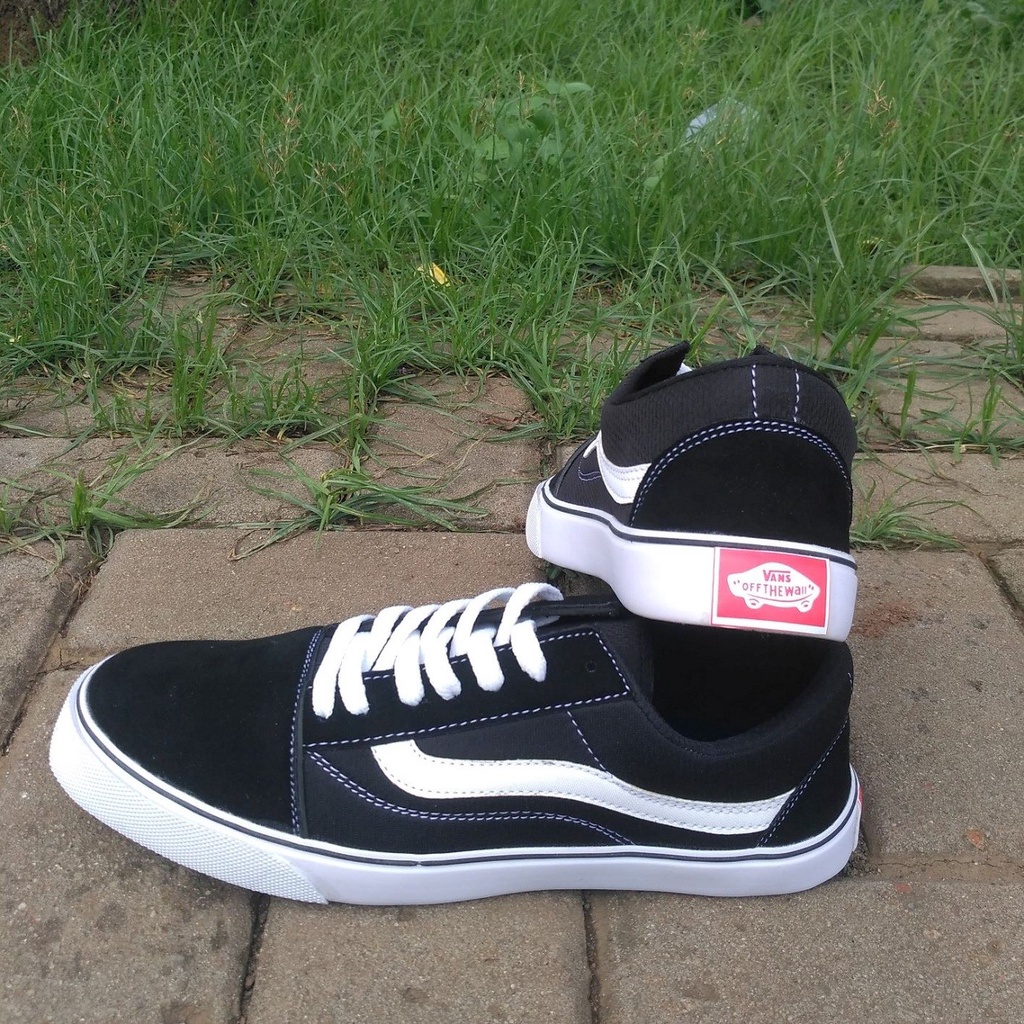 SEPATU VANS OLD SCHOOL HITAM STRIP PUTIH