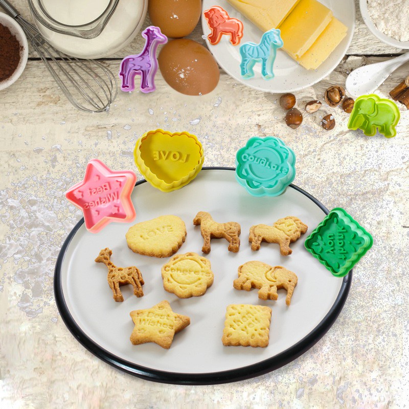 Set Cetakan Kue Kering Fondant Roti Cookies Cutter Aneka Bentuk Plunger Cutter Fondant Isi 4 Cetakan Cookies Aneka Bentuk Lucu Cetakan Kue Kering Cetakan Ucapan Bahan Plastik