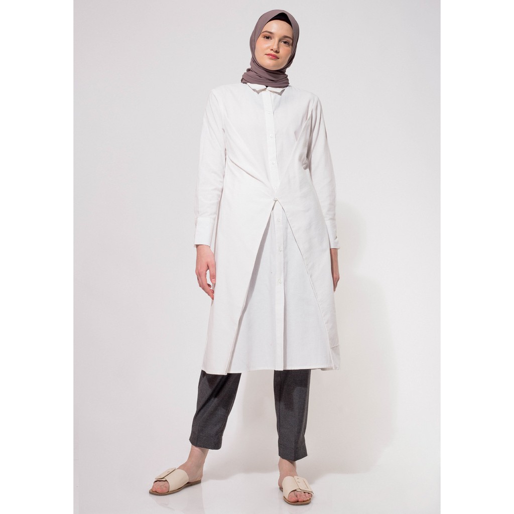 

Elena Tunic White