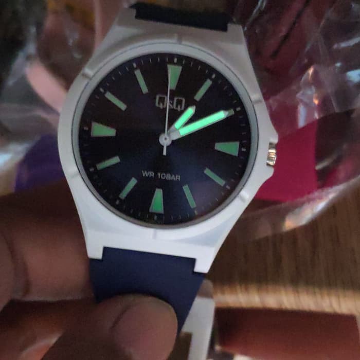 Jam Tangan Pria Sporty Jarum Luminus Rubber Analog Original Q&amp;Q QNQ QQ VQ66 VQ66J Series