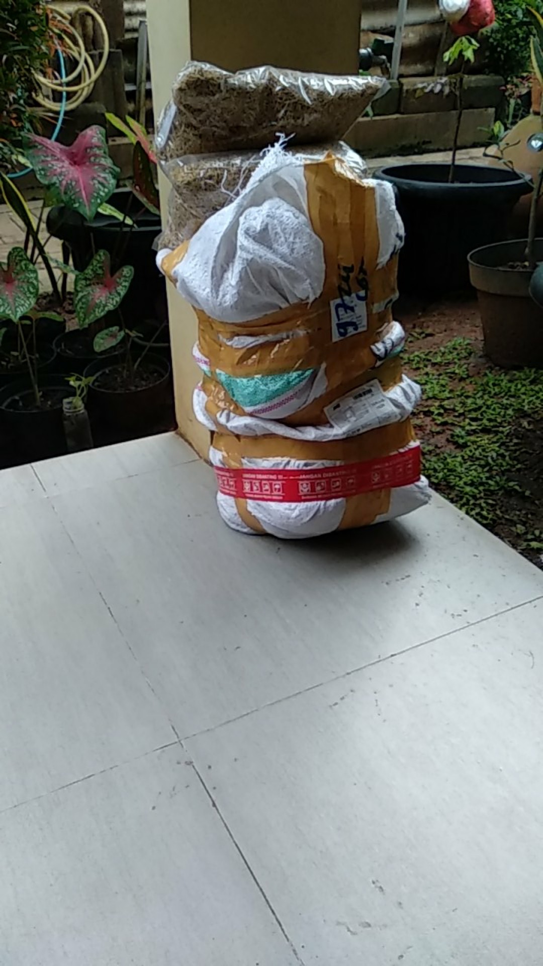 Sekam Padi Murni & Sekam Bakar (repack 500 Gr) | Campuran Media Tanam Kaktus/sekulen/bonsai