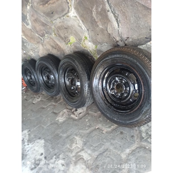 4 Velg R13 PCD 110+Ban 175 LT Daihatsu ( Ceria, Espass, Zebra ) Mazda ( MR90, Vantrend )