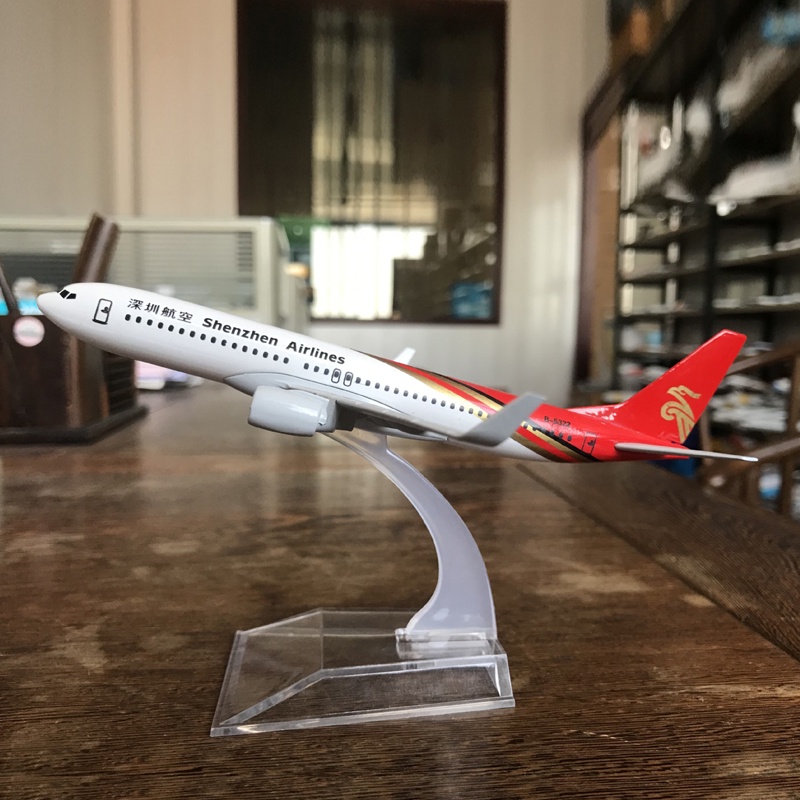 Mainan Pesawat Terbang Airbus 380 Bahan Metal Model Chinahongkong Cathay Pacific Boeing 747 787