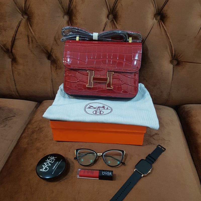 TAS H FREE BOX
