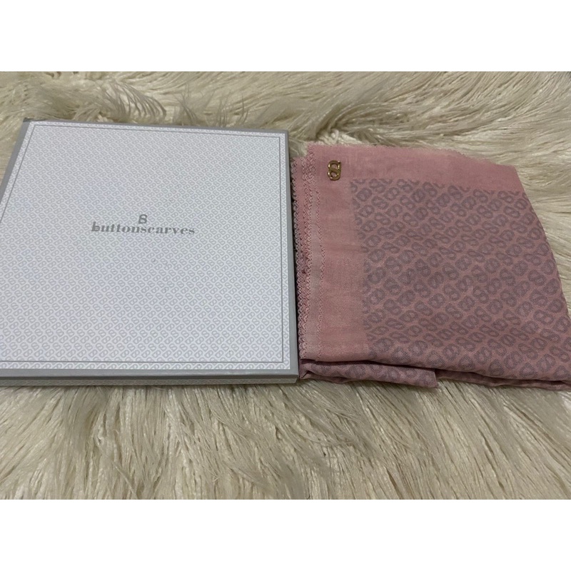 buttonscarves  preloved tapis square tea rose