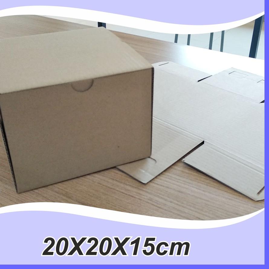 

➳ (10 pcs) Karton Box Polos uk 20x20x15 cm BF Kardus Packing Murah ♩