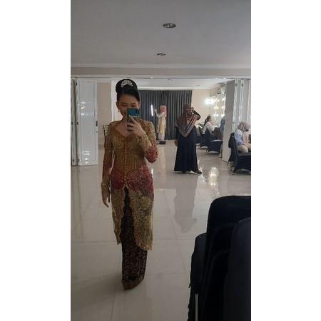 preloved kebaya warna merah ekor