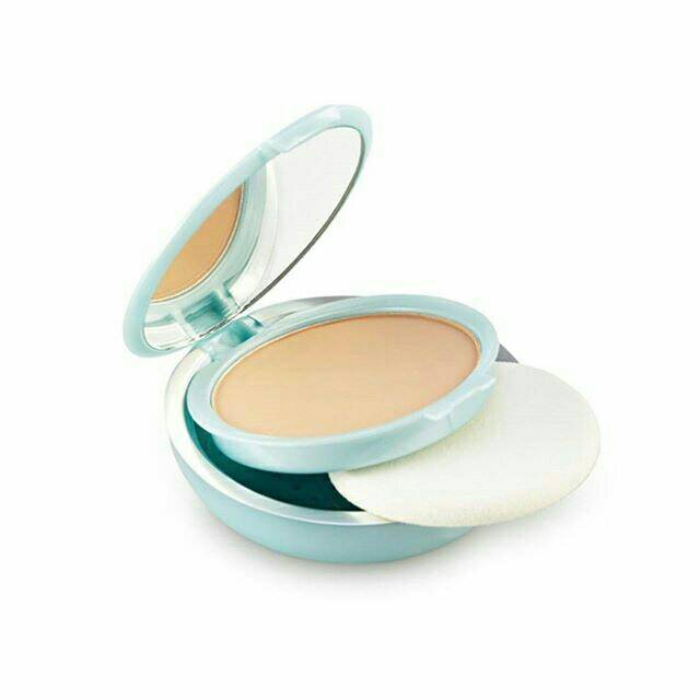 Wardah Luminous Two Way Cake