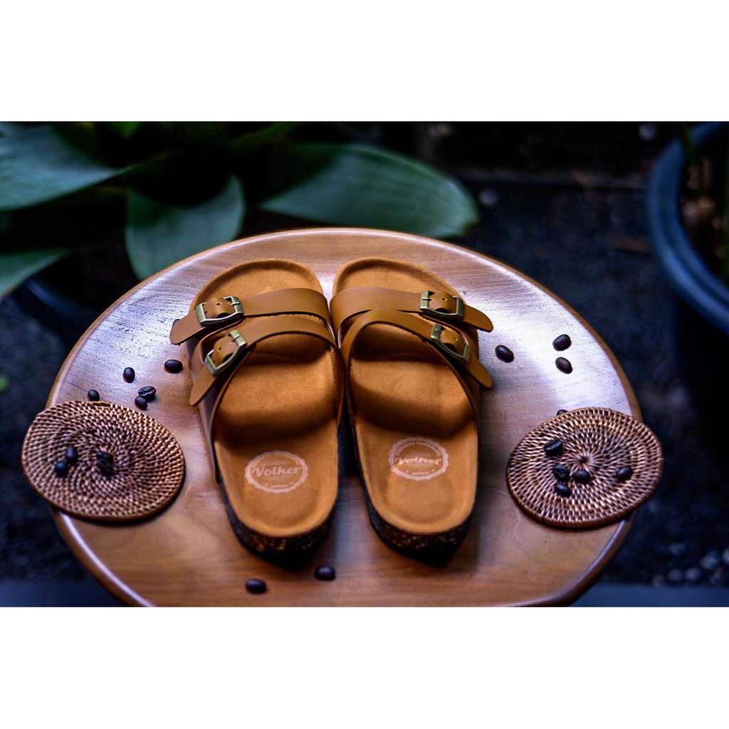 SANDAL KASUAL PRIA WANITA VOLKERFOOTWEAR ART NIKO TAN BROWN