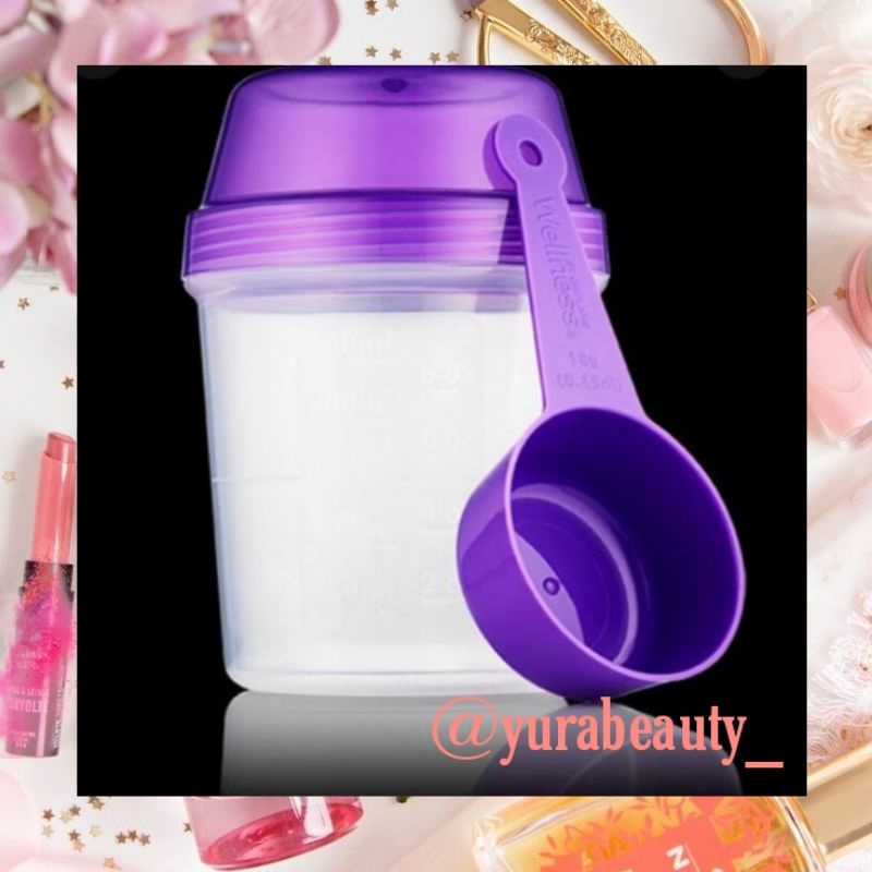 Purple Shaker &amp; Scoop / New Purple shaker and scoop