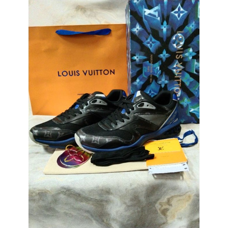 lv trail sneaker