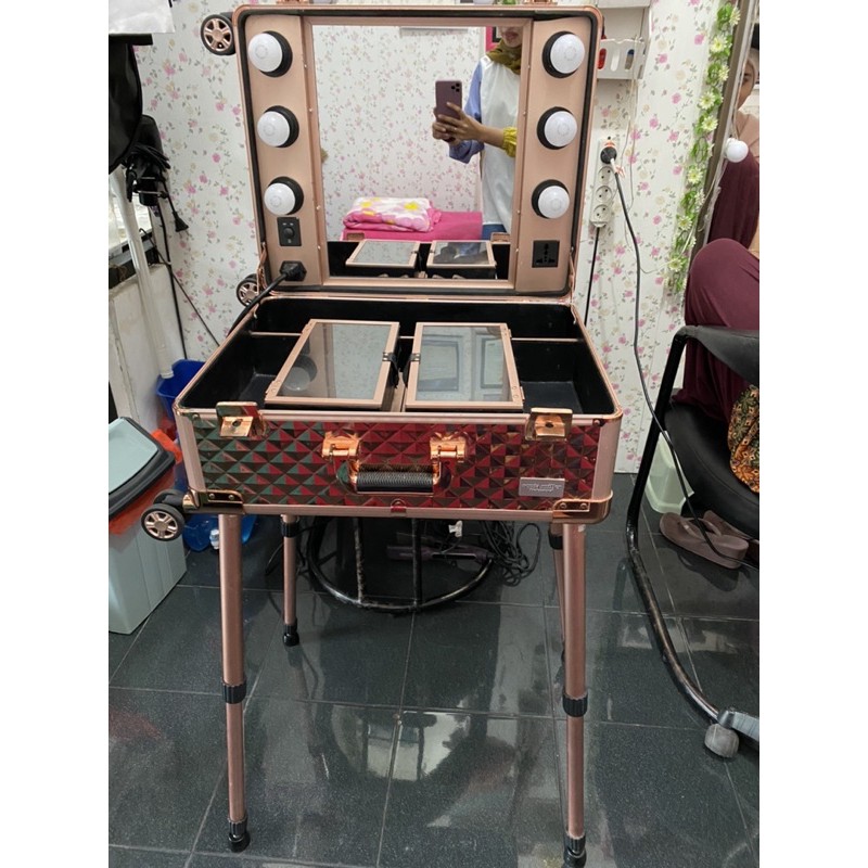 Preloved beauty case makeup SONIA MILLER ROSE GOLD