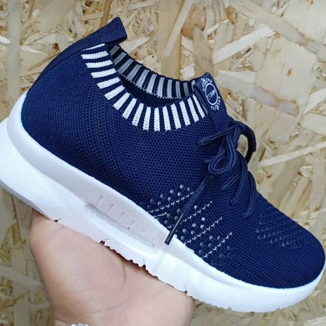 Sepatu TT sniper slip on wanita