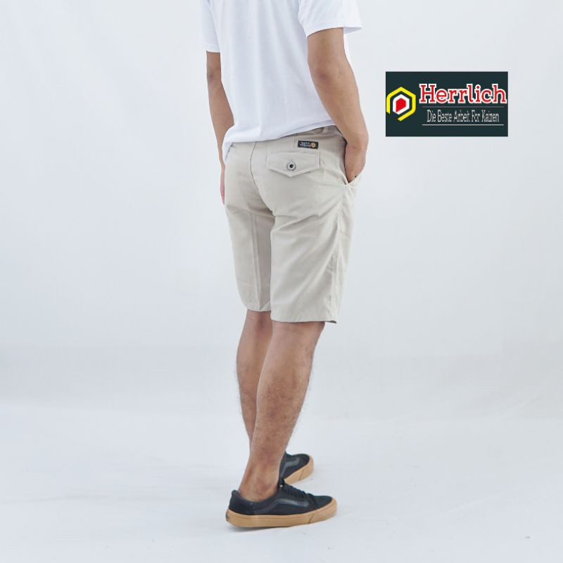 Chinos Pendek Original Herrlich Size 29-34