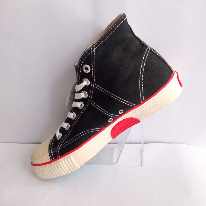 Sepatu Warrior Classic Hitam Putih Sepatu Anak sekolah